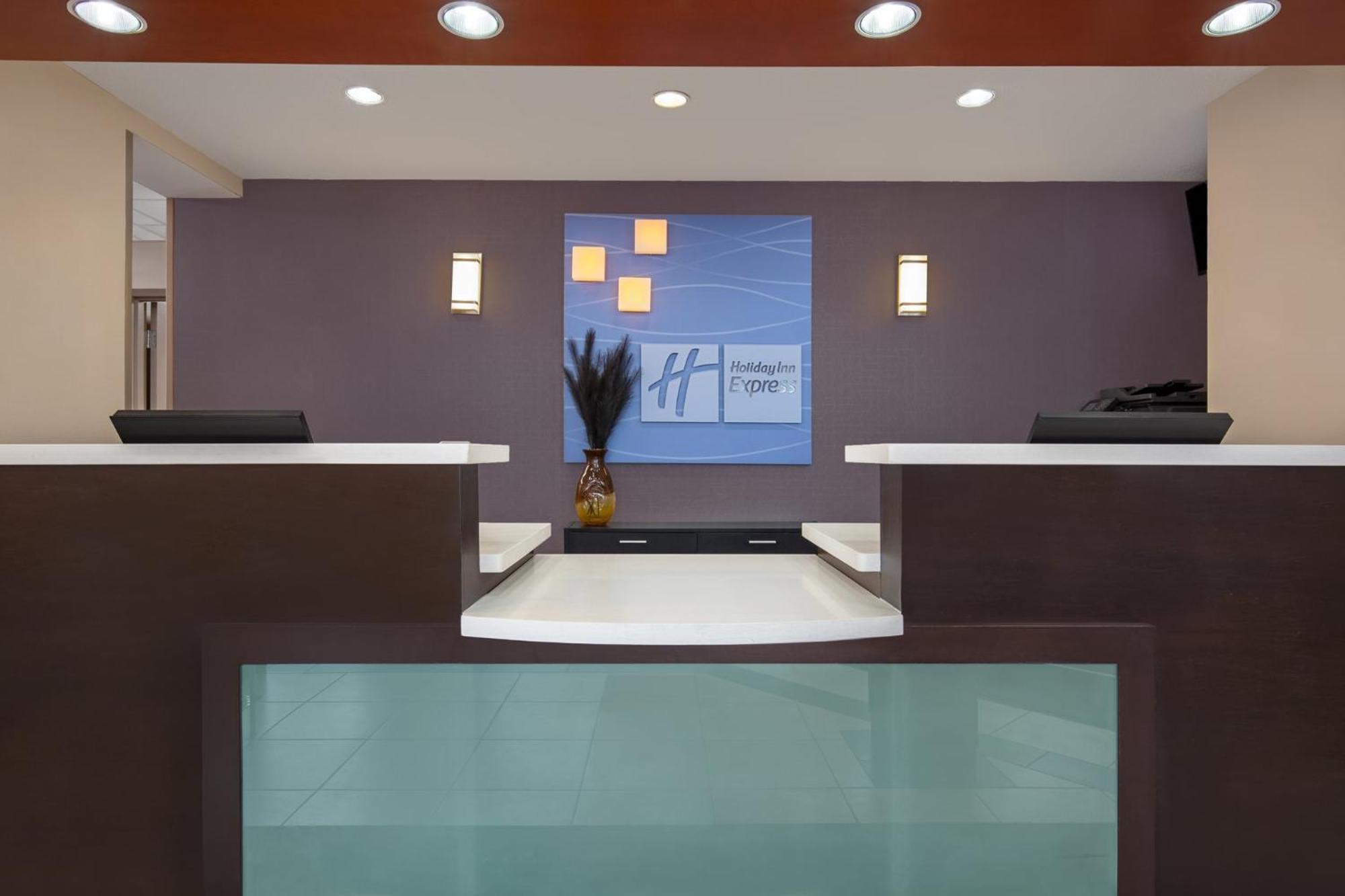 Holiday Inn Express Hotel & Suites Barrie By Ihg Exteriér fotografie