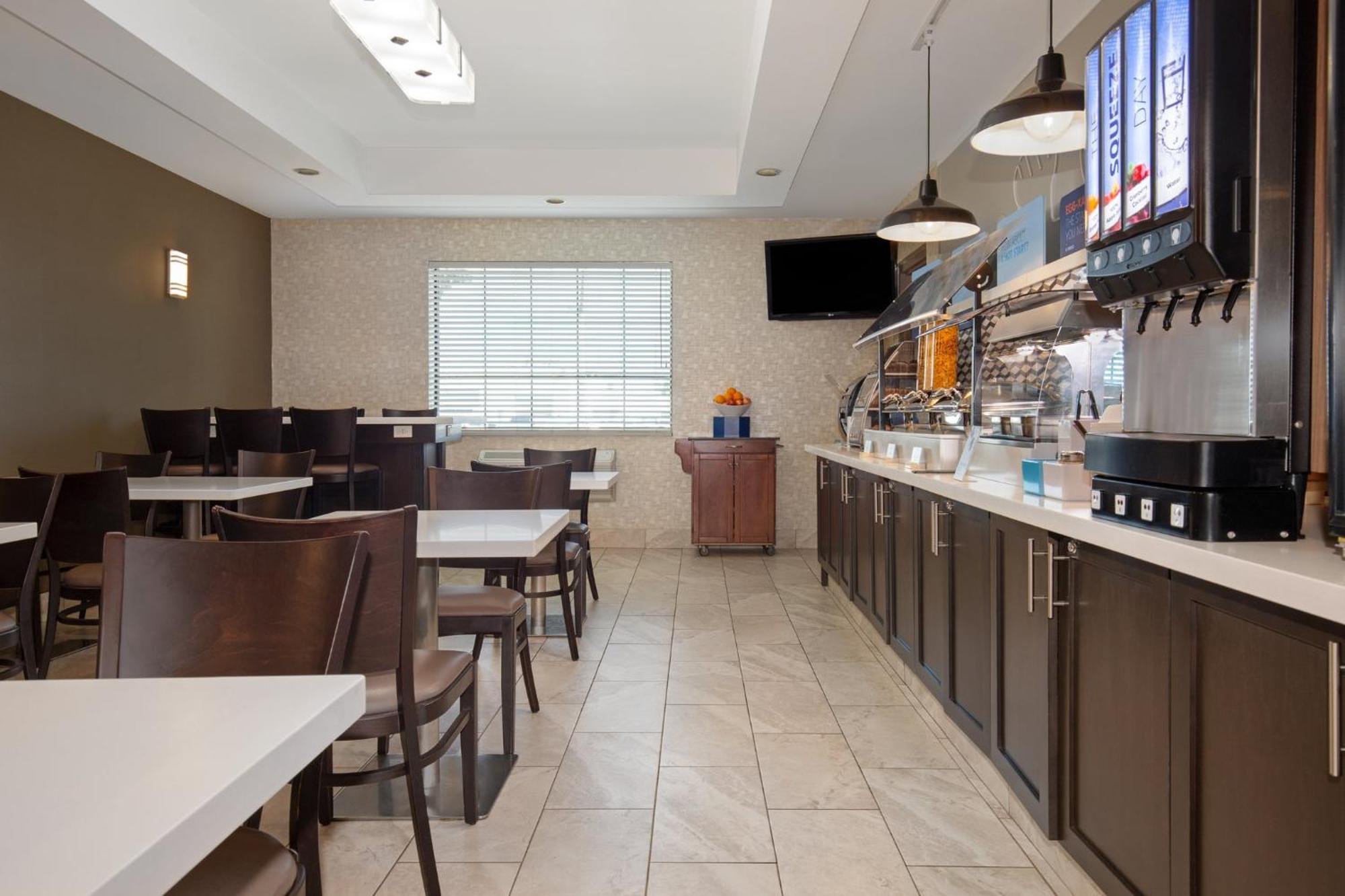 Holiday Inn Express Hotel & Suites Barrie By Ihg Exteriér fotografie