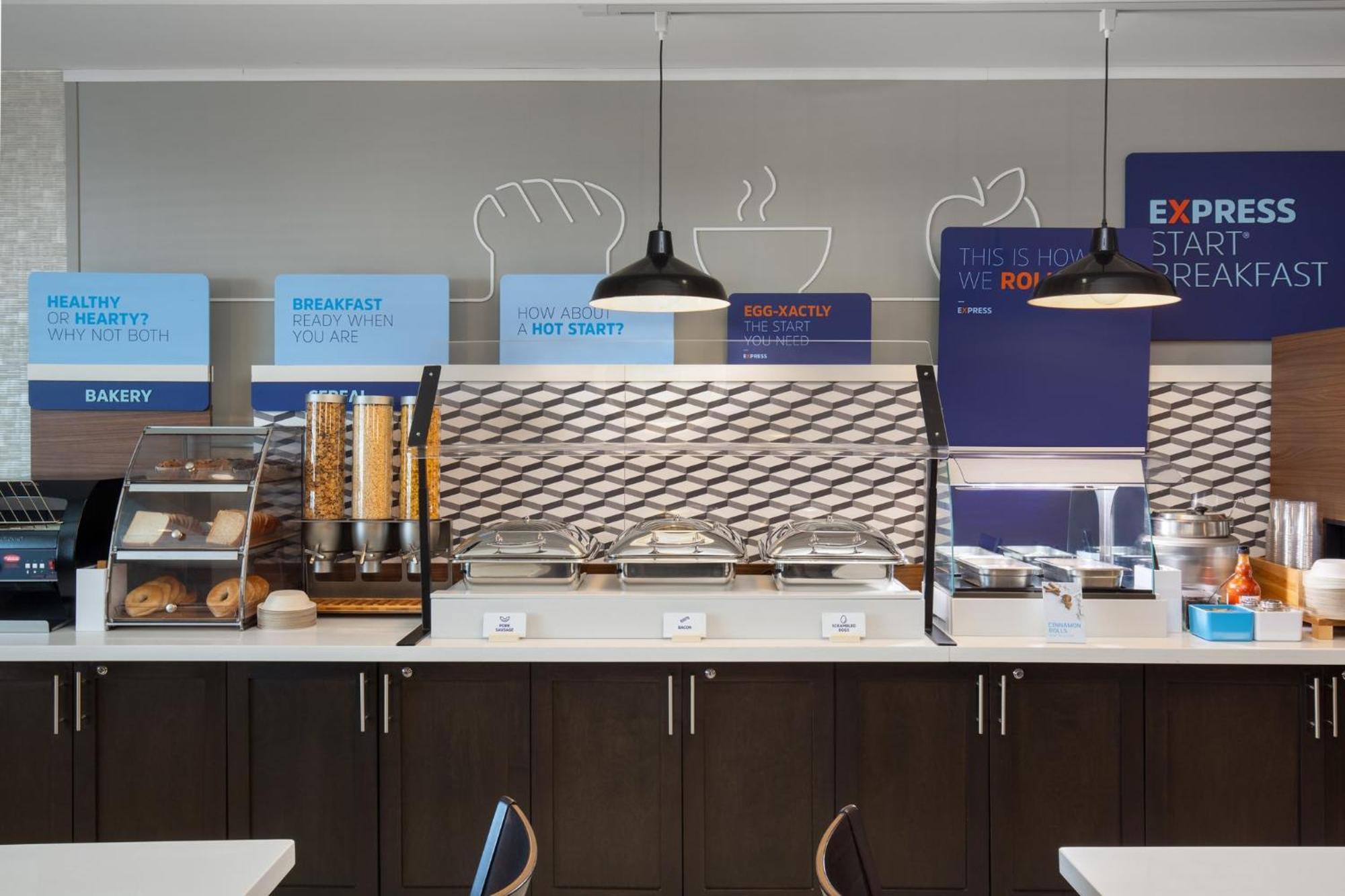 Holiday Inn Express Hotel & Suites Barrie By Ihg Exteriér fotografie