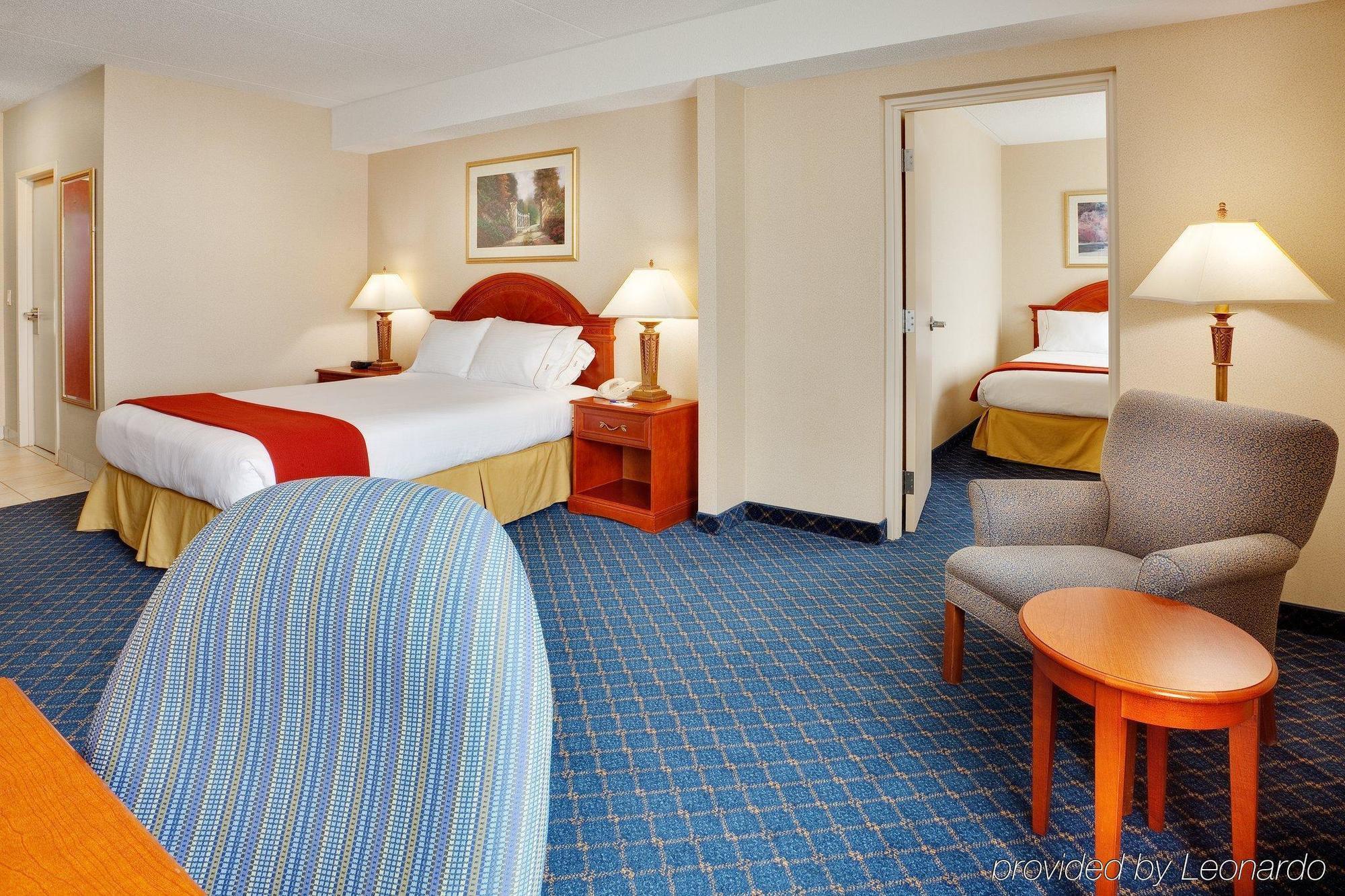 Holiday Inn Express Hotel & Suites Barrie By Ihg Exteriér fotografie